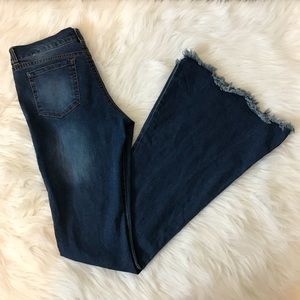 BRANDY MELVILLE | Bell Buttom Jeans